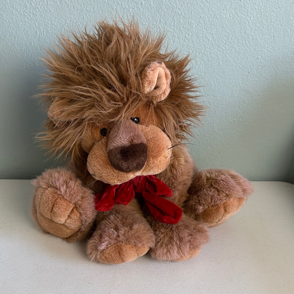 Vintage Mary Meyer Plush Lion Toy with Red Bow